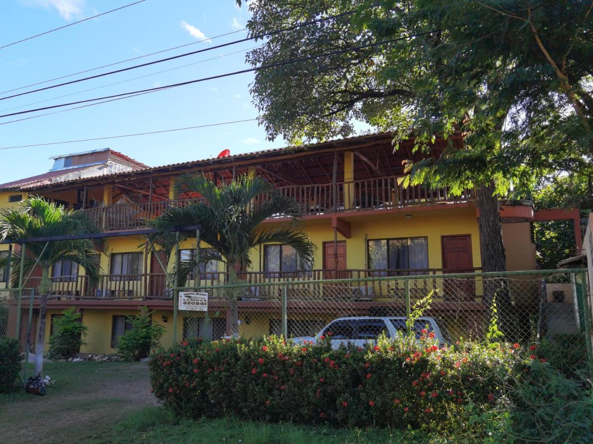 Hotel Georgi Cr Veintisiete de Abril Kültér fotó