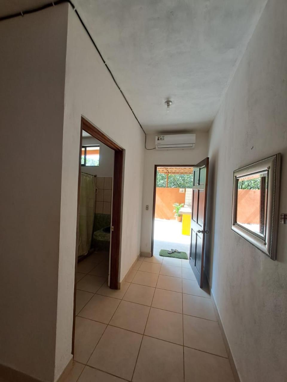 Hotel Georgi Cr Veintisiete de Abril Kültér fotó